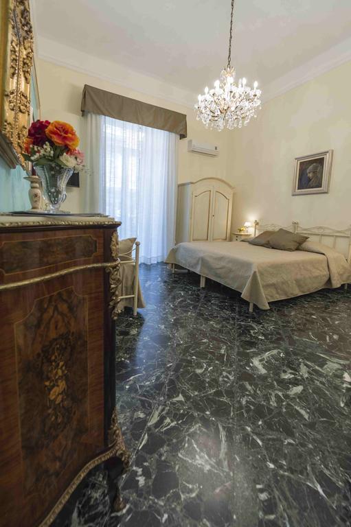 נאפולי B&B Residenza Via Dei Mille מראה חיצוני תמונה